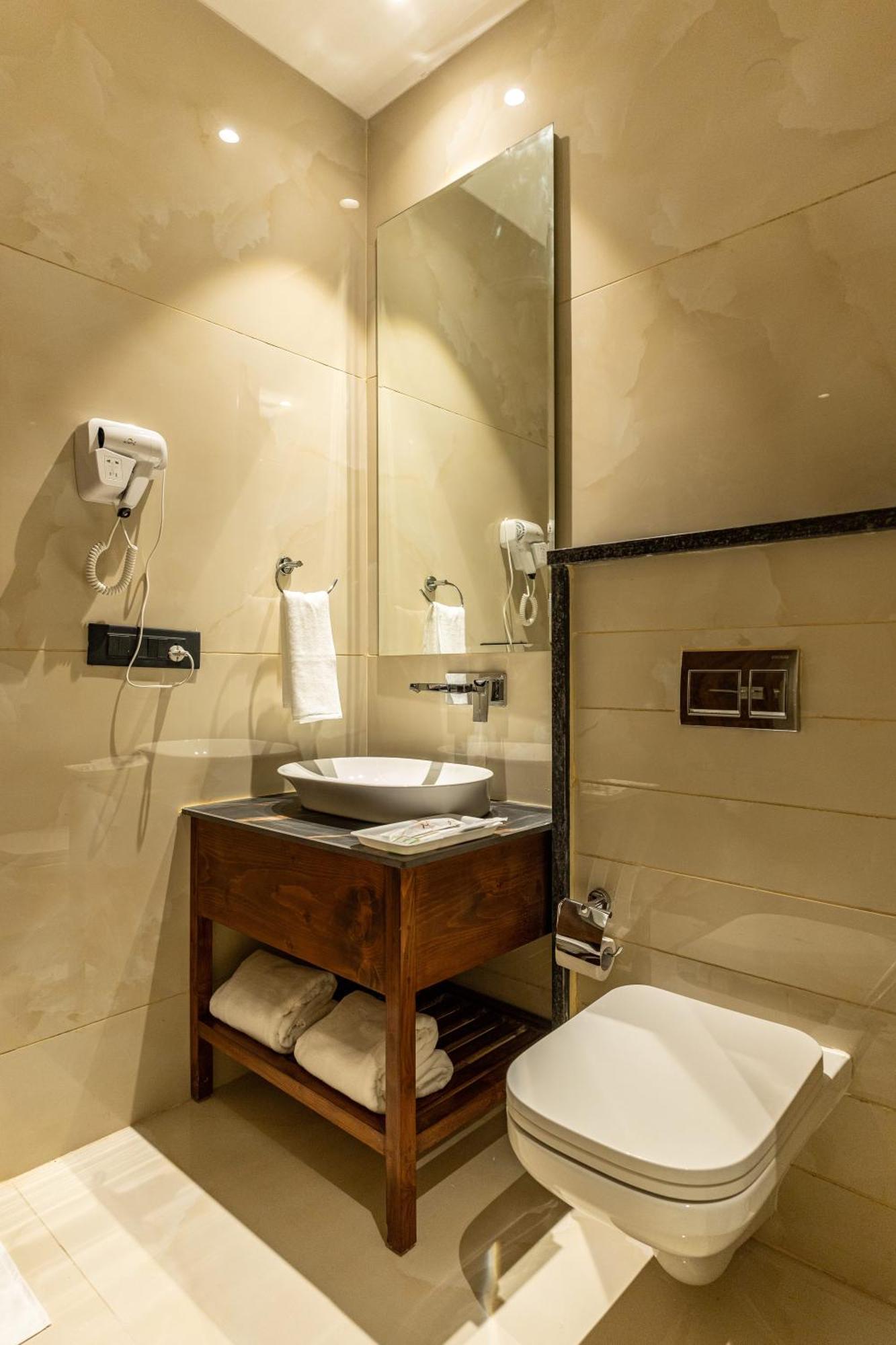 City Klyde Inn Amritsar Buitenkant foto
