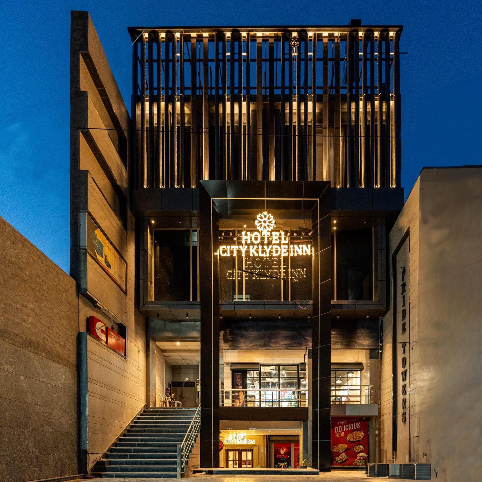City Klyde Inn Amritsar Buitenkant foto